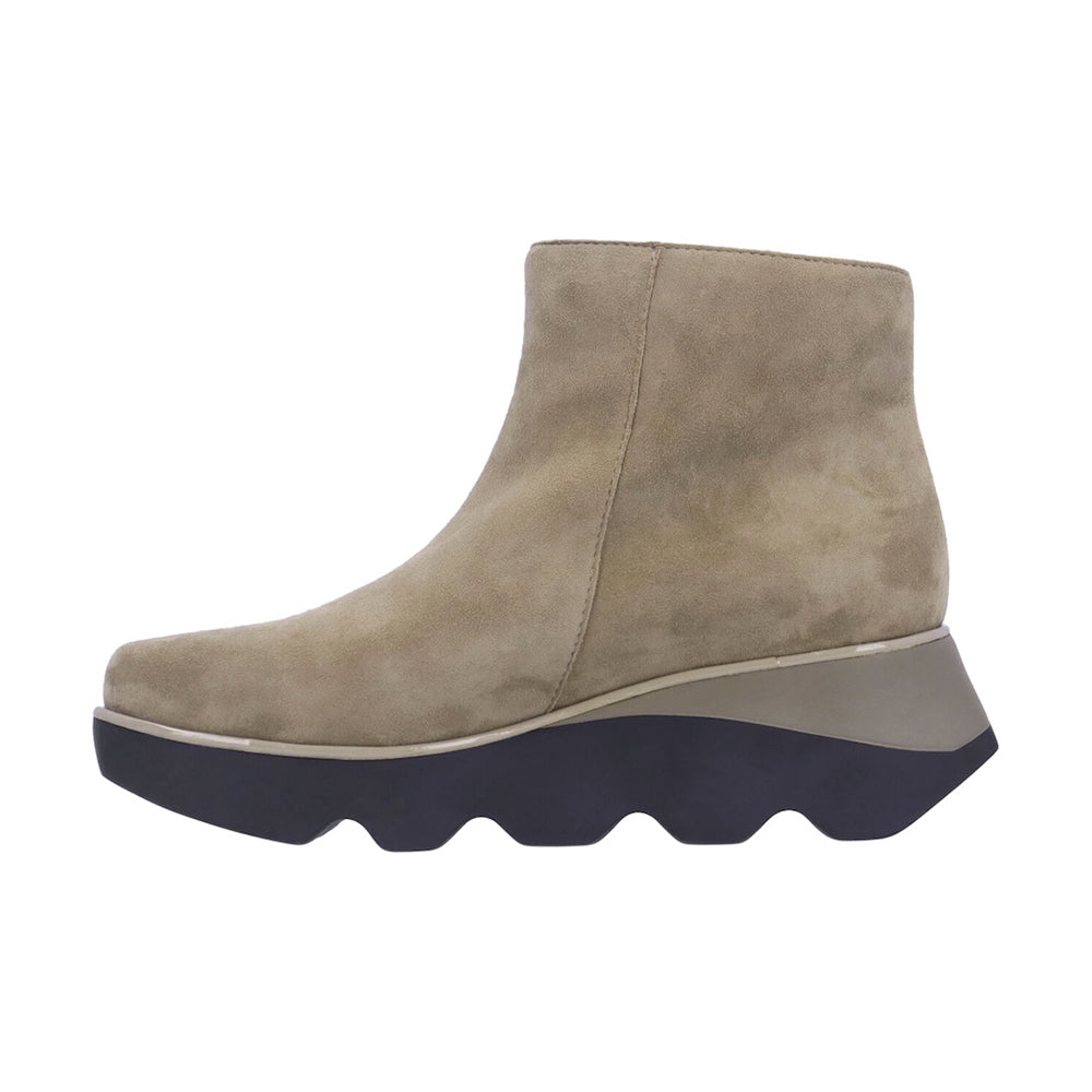 L'Amour Des Pieds Hally Womens Shoes