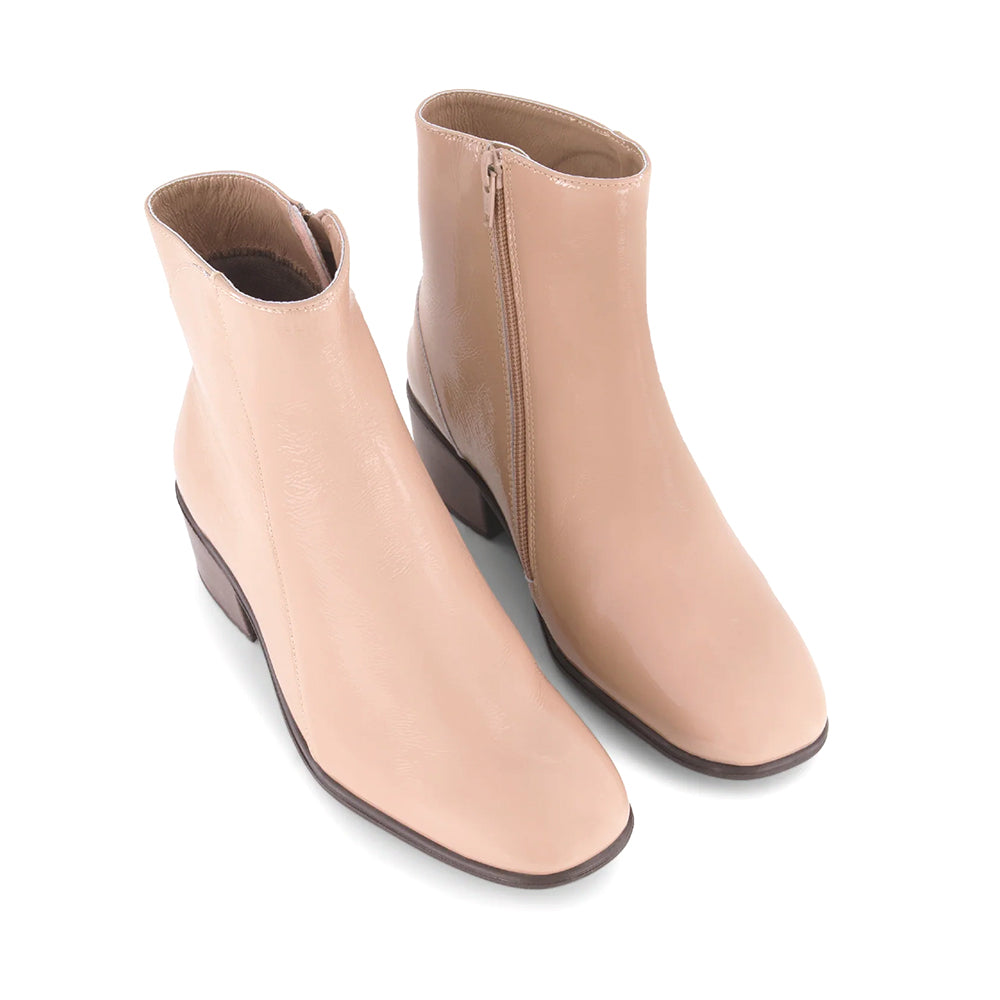 Naot Goodie Bootie (17497) Womens Shoes