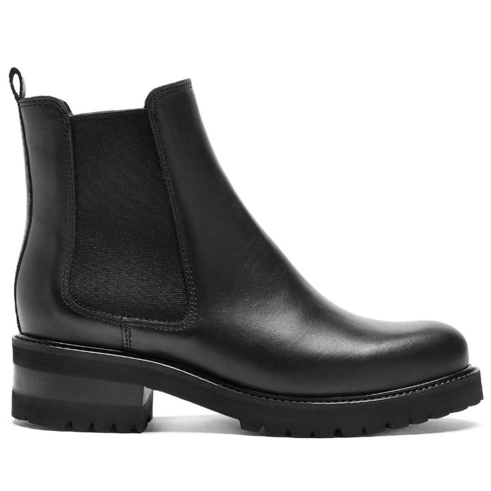 La Canadienne Conner Waterproof Chelsea Boot Womens Shoes Black Leather