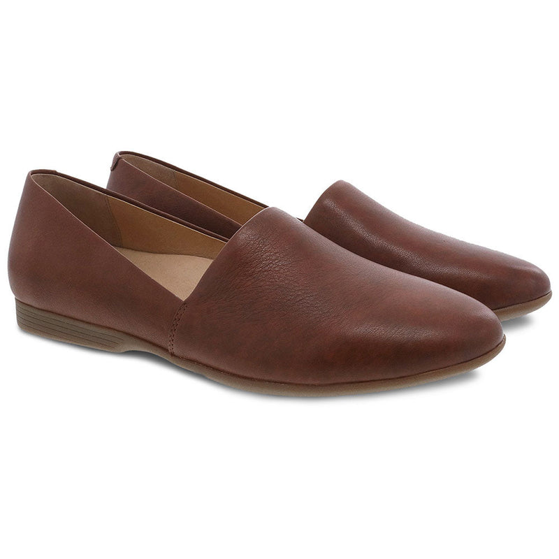 Dansko Larisa Pointed Toe Flat Womens Shoes 