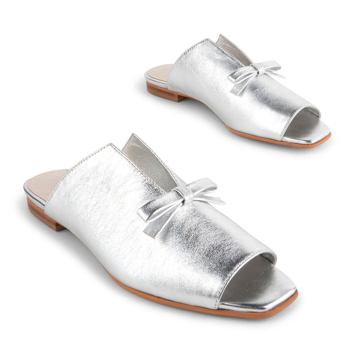 Intentionally Blank Palace Womens Shoes Mercury