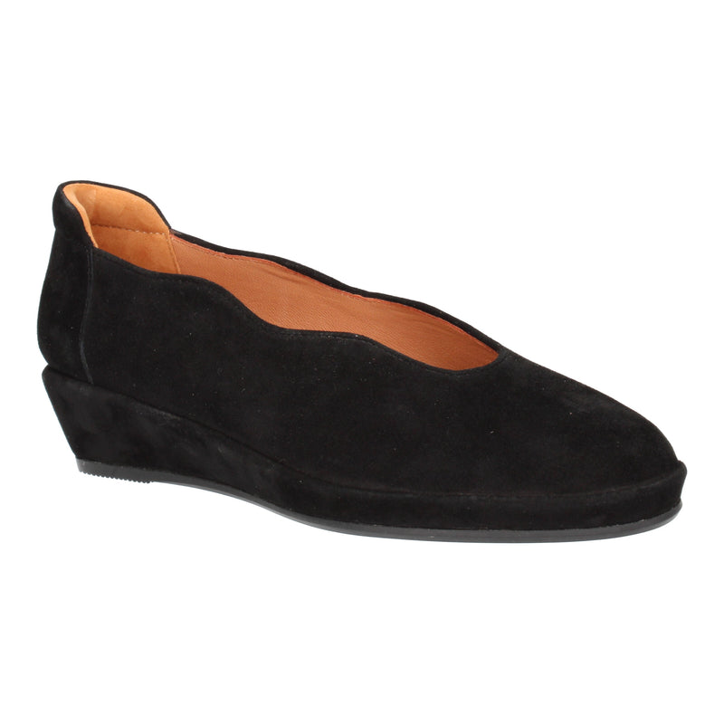 L'Amour Des Pieds Bellara Flat Womens Shoes