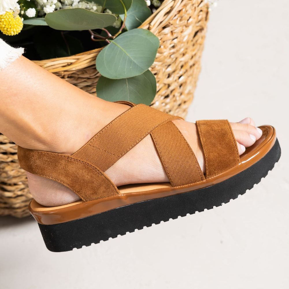L'Amour Des Pieds Aizling Slip On Sandal