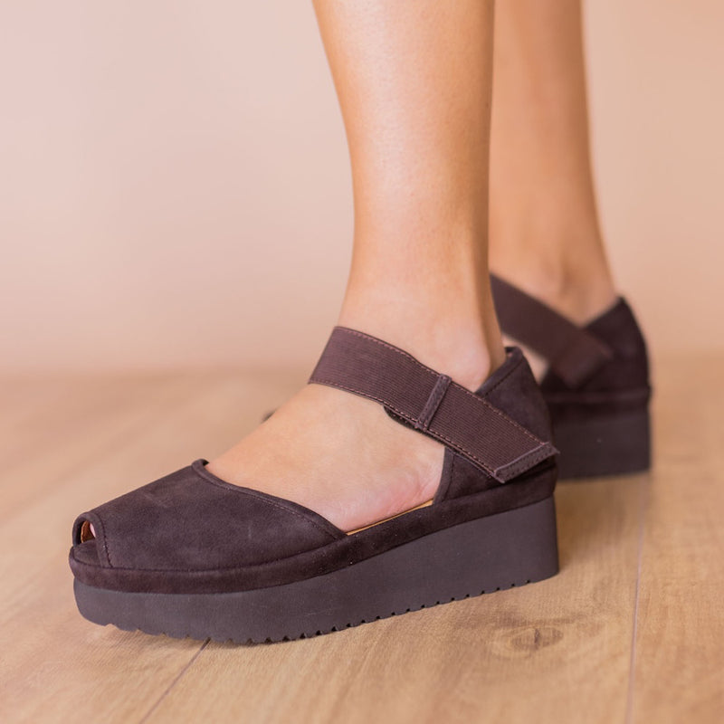 L'Amour Des Pieds Amadour Open Toe Wedge Sandal Womens Shoes