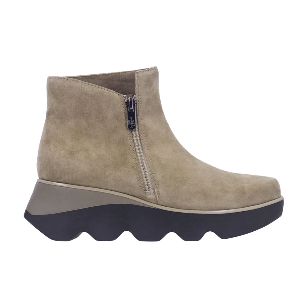L'Amour Des Pieds Hally Womens Shoes