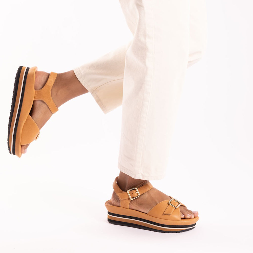 L'Amour Des Pieds Vardant Womens Shoes