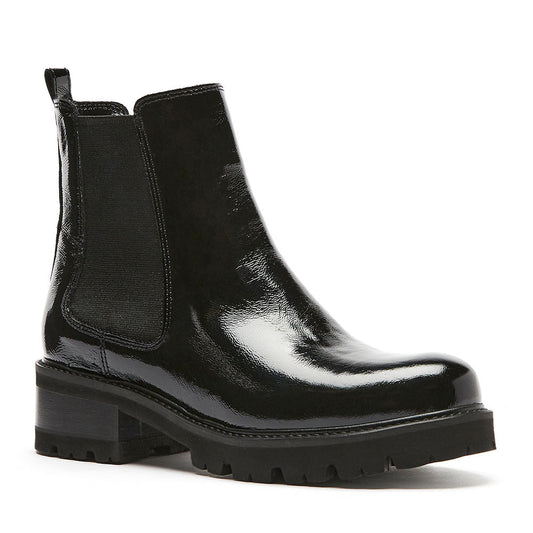 La Canadienne Cosner Chelsea Boot Womens Shoes Black Crinkled Patent