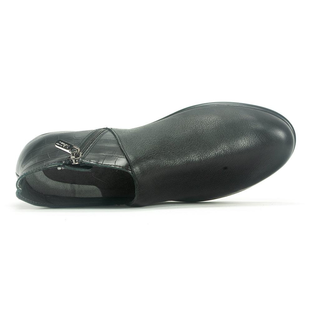 Naot Bayamo Low Ankle Bootie Womens Shoes 