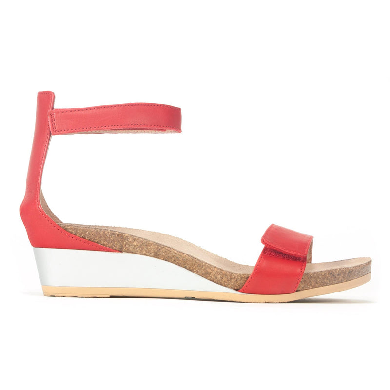 Naot Mermaid Ankle Strap Sandal (5044) Womens Shoes 