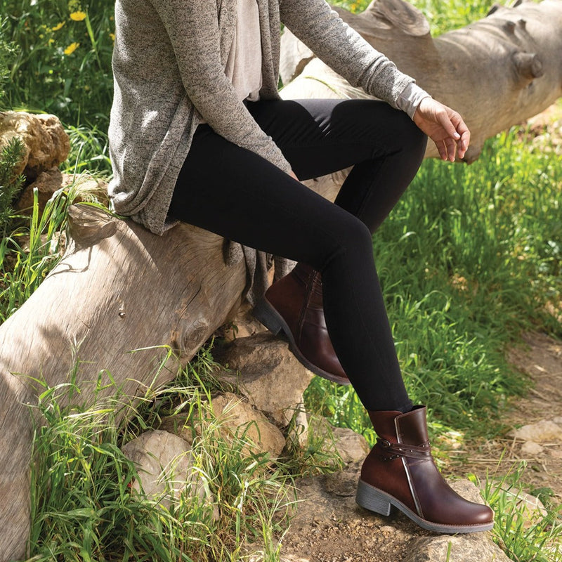 Naot Poet Boot (17605) Womens Shoes 