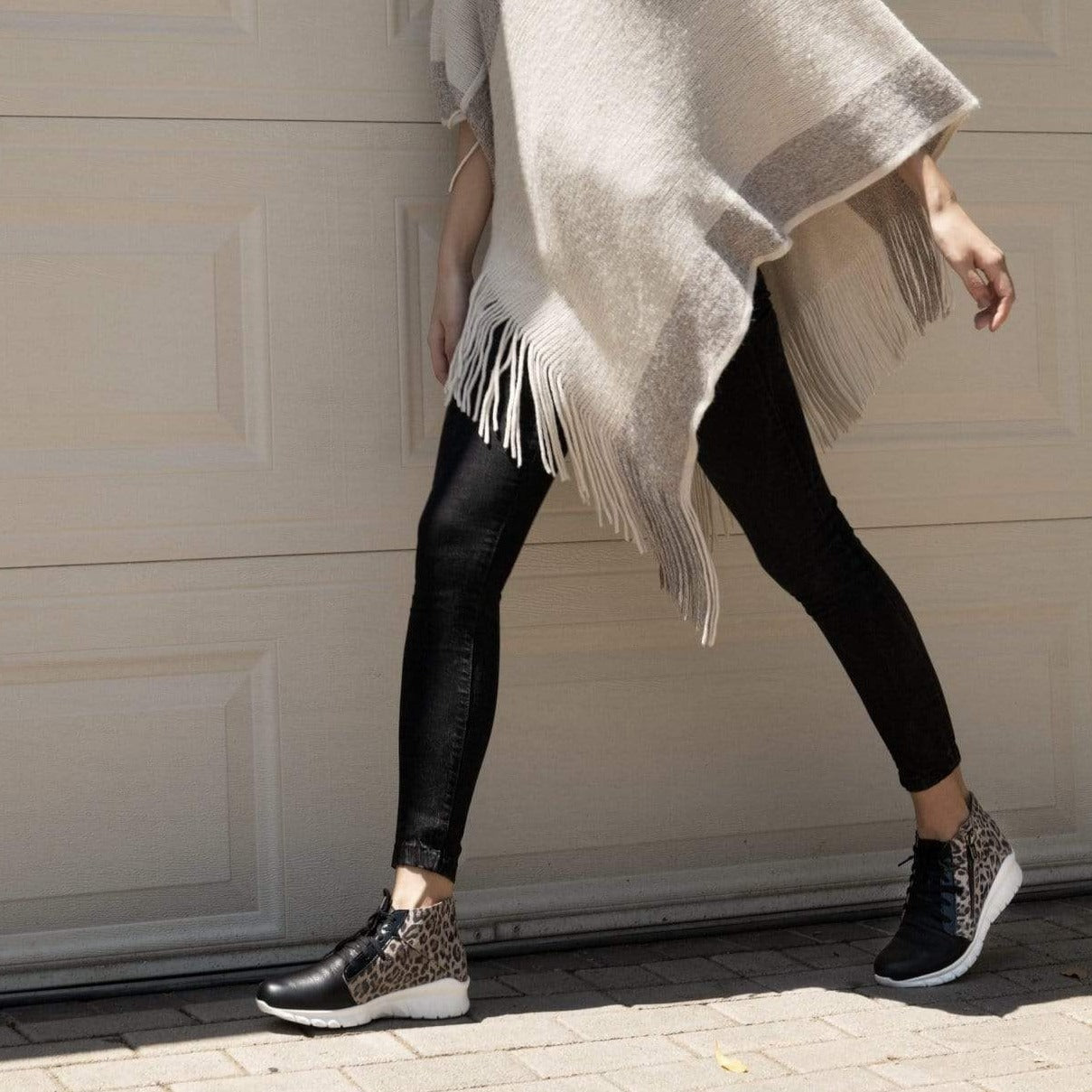 Polaris Sneaker (18022) – Simons Shoes