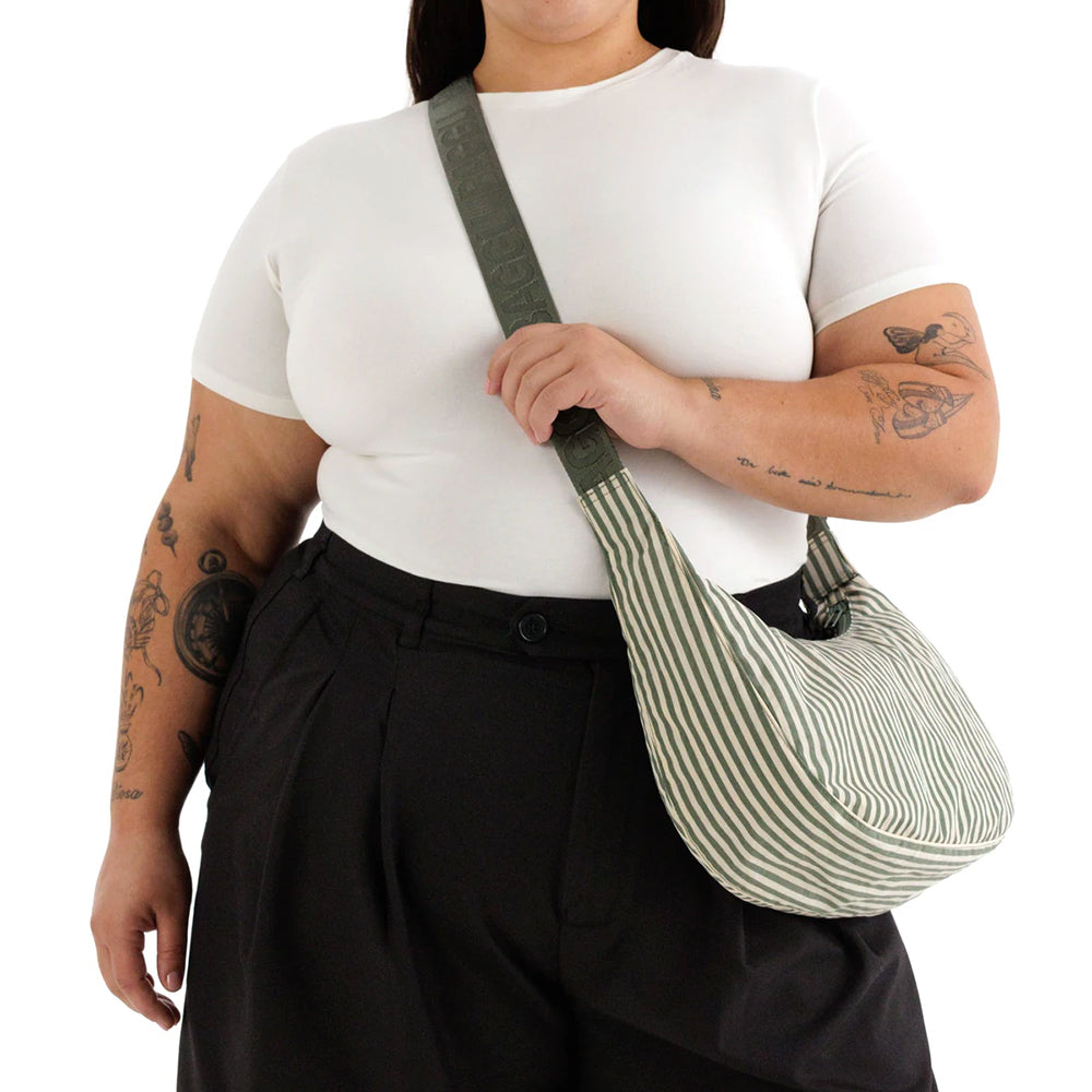 Medium Nylon Crescent
