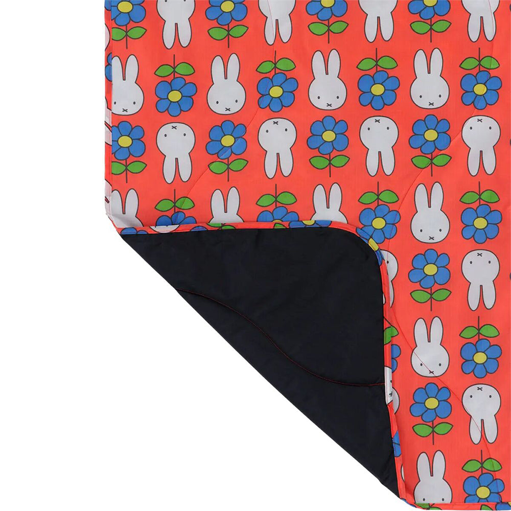 Baggu Puffy Picnic Blanket Accessories