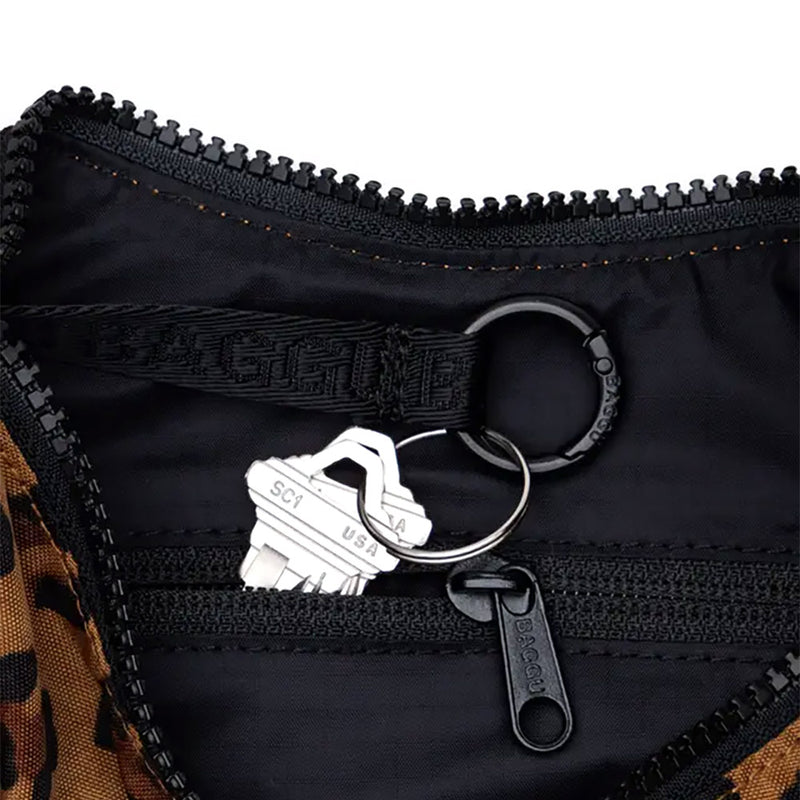 Baggu Small Nylon Crescent | Simons Shoes