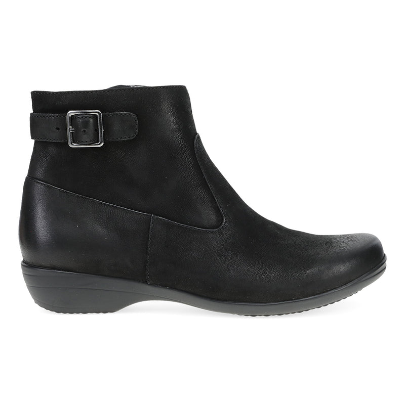 Dansko Finnley Womens Shoes 
