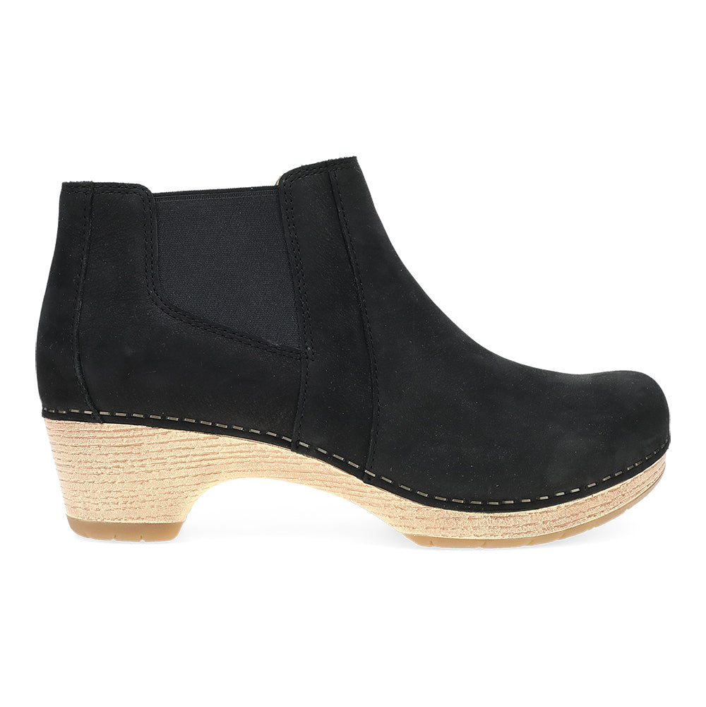 Dansko Lane Black Milled Nubuck