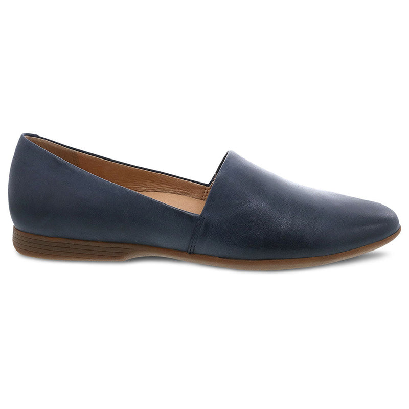 Dansko Larisa Pointed Toe Flat Womens Shoes 