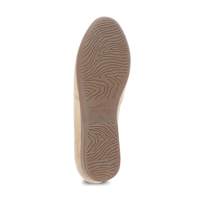 Larisa Pointed Toe Flat