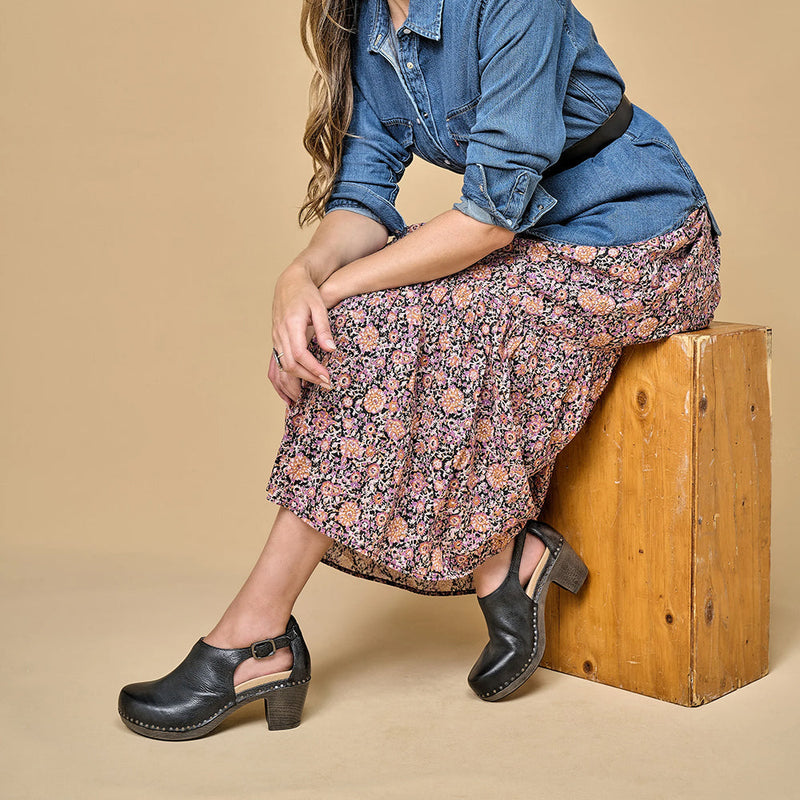 Dansko Sassy Womens Shoes