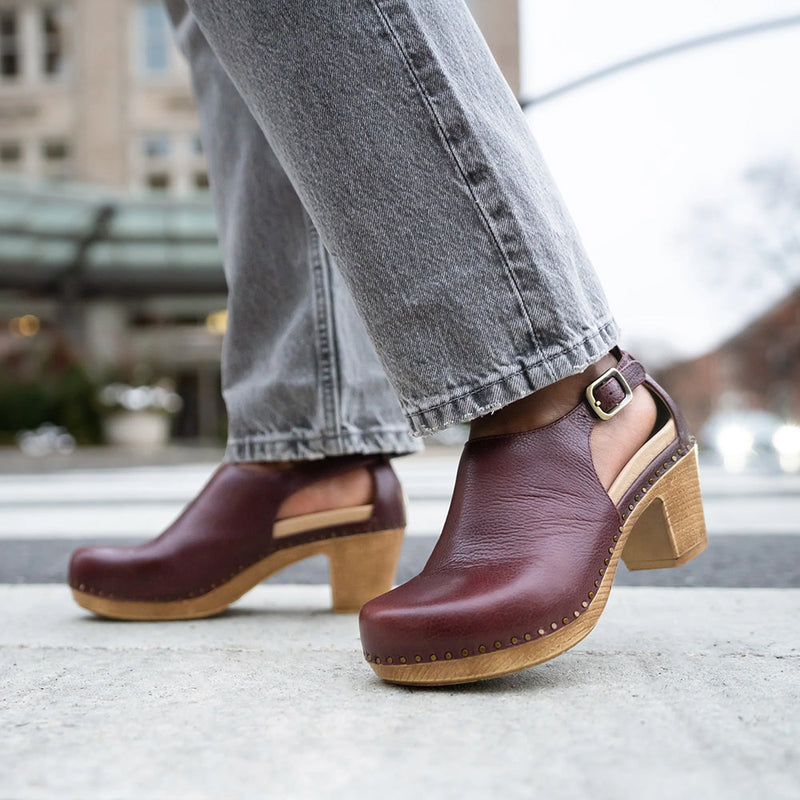 Dansko Sassy Womens Shoes