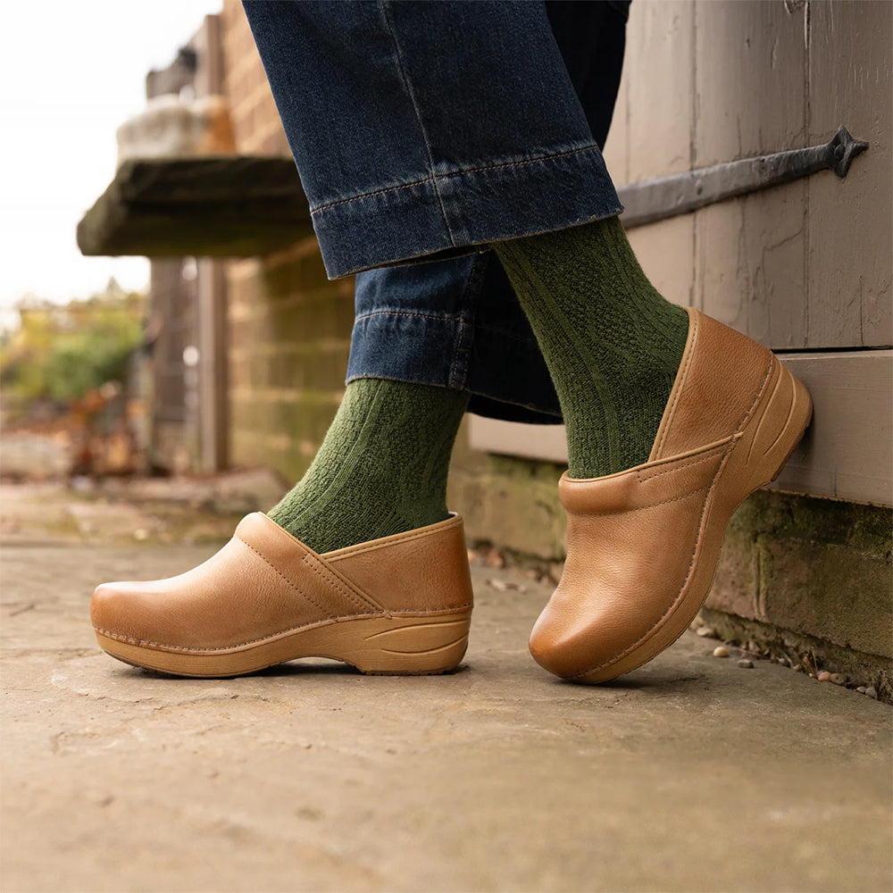 Dansko Wide XP 2.0 Honey Distressed Womens Shoes