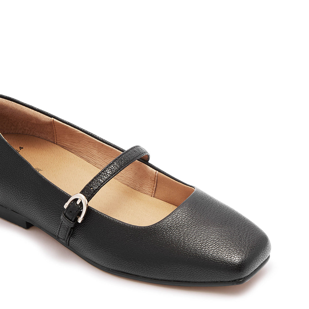 Frankie4 Hepburn Flat Womens Shoes