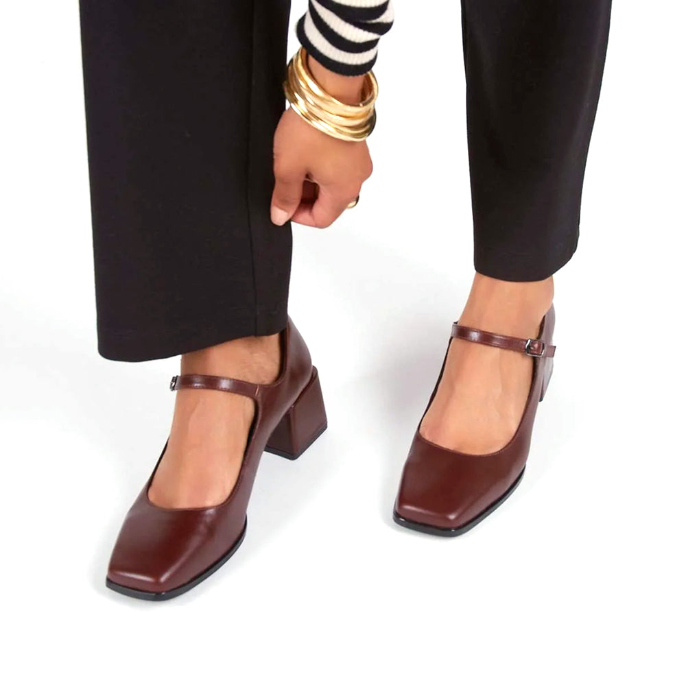 Intentionally Blank Christopher Mary Jane Womens Shoes