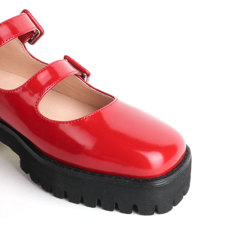 Intentionally Blank Moxie Womens Shoes 