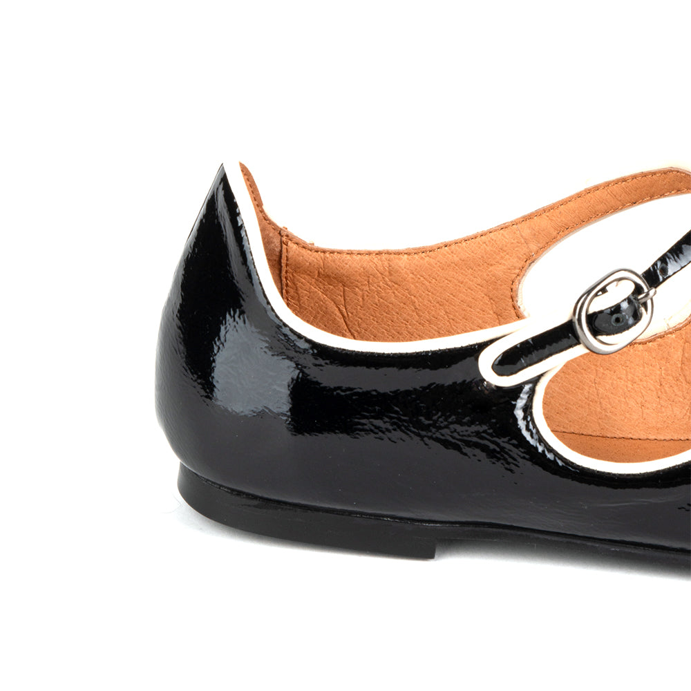 Intentionally Blank Vandam Womens Shoes