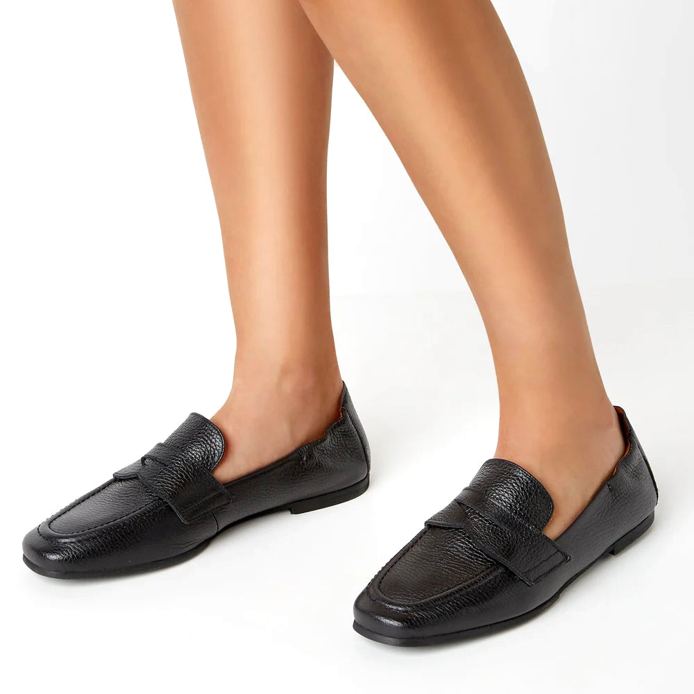 La Canadienne Kitson Loafer Womens Shoes