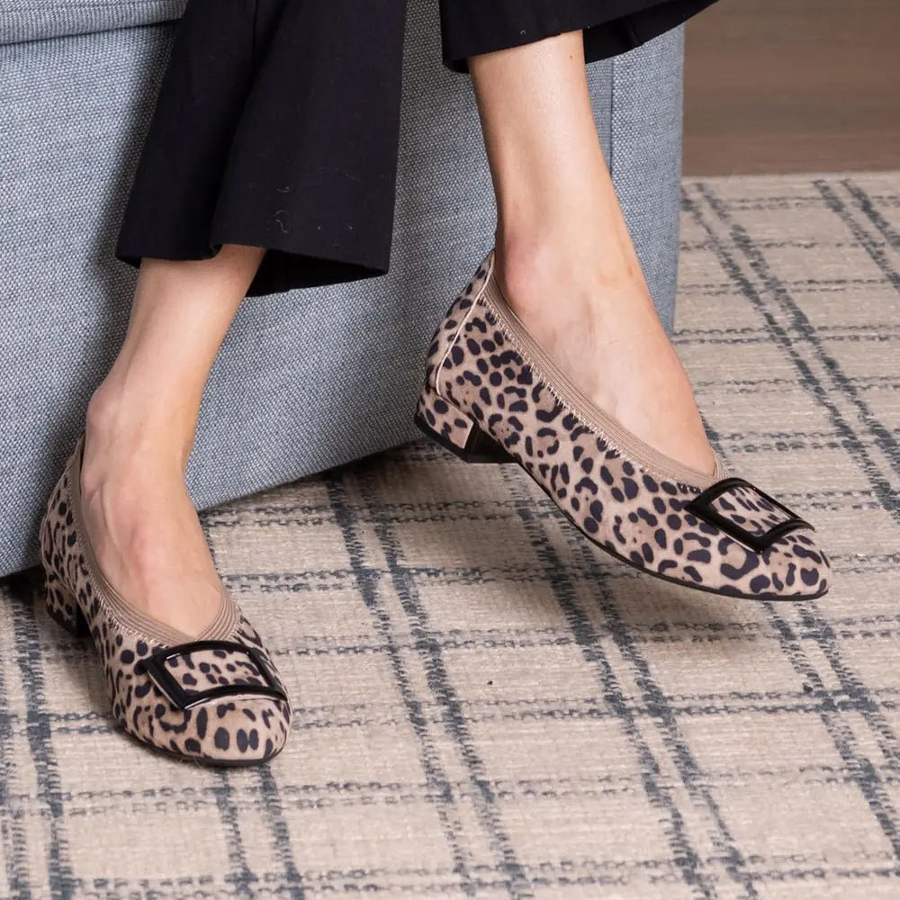 L'Amour Des Pieds Floella Womens Shoes