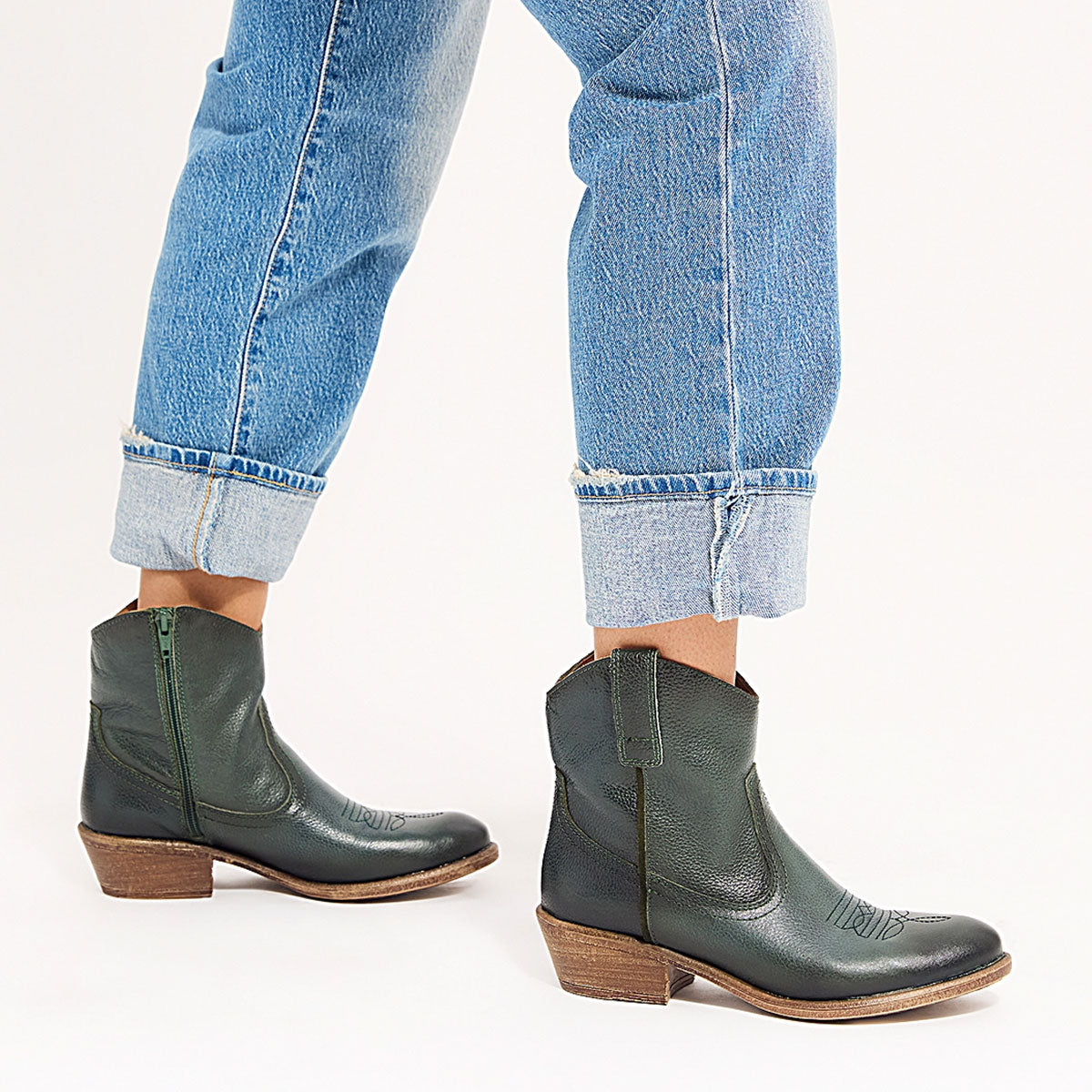 Miz Mooz Carlitos Womens Shoes 