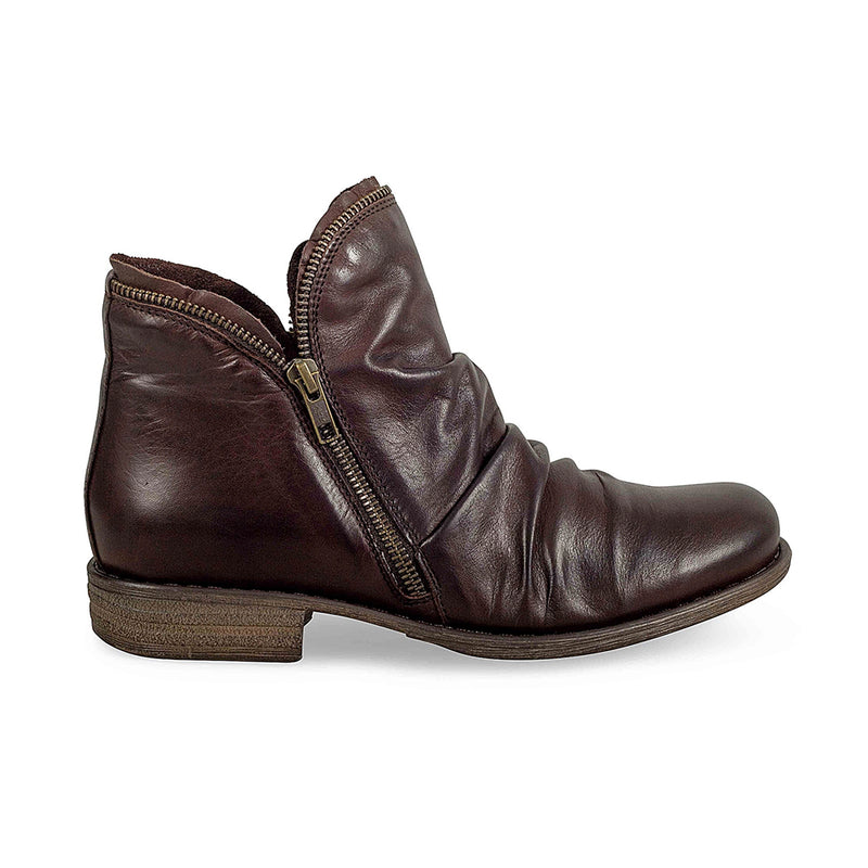 Miz Mooz Luna Women's Leather Ankle Zip Bootie | Simons Shoes
