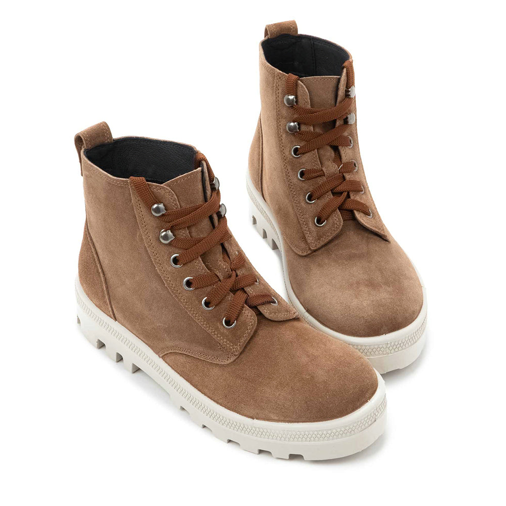 Naot Canoe Womens Shoes