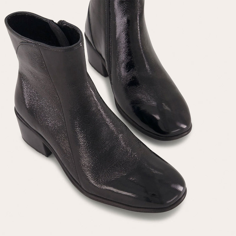 Naot Goodie Bootie (17497) Womens Shoes 