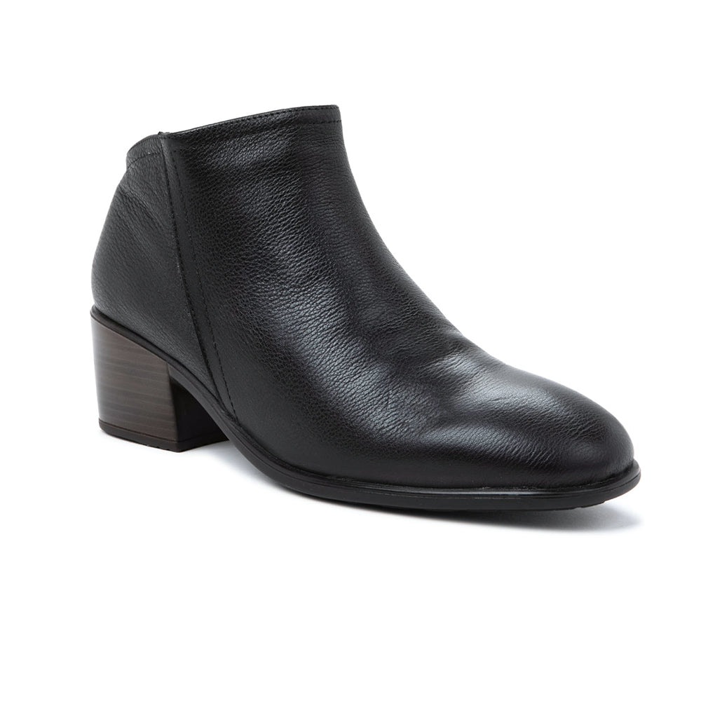 Naot Heir Womens Shoes Water Resistant Black Leather