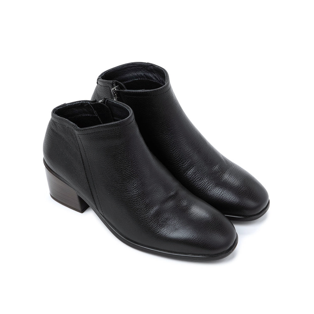 Naot Heir Womens Shoes