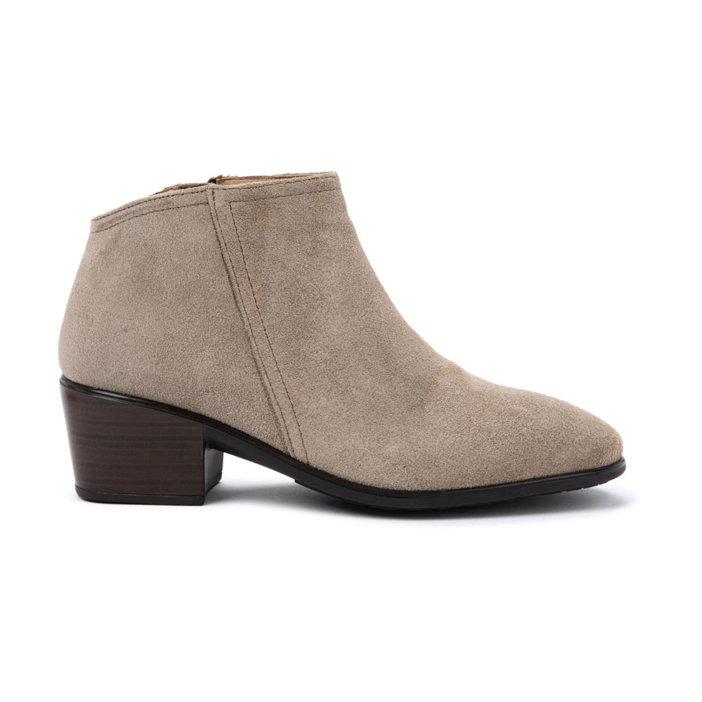 Naot Heir Womens Shoes