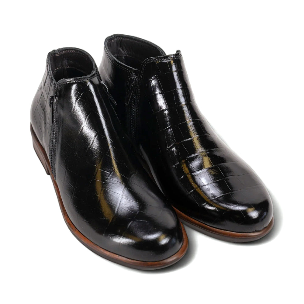 Naot Women's Helm Leather Anatomic Cork Footbed Bootie | Simons Shoes