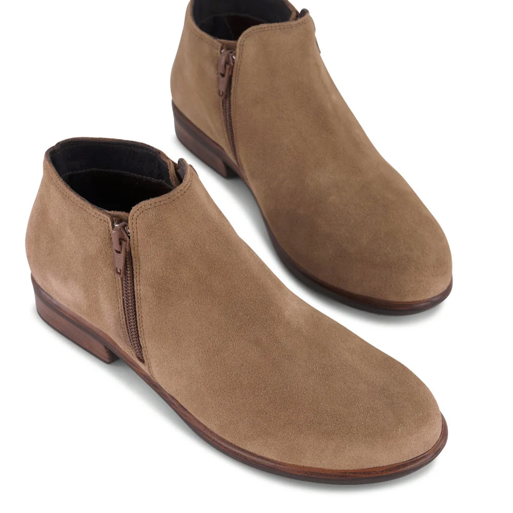 Naot Helm Bootie (26030) Womens Shoes