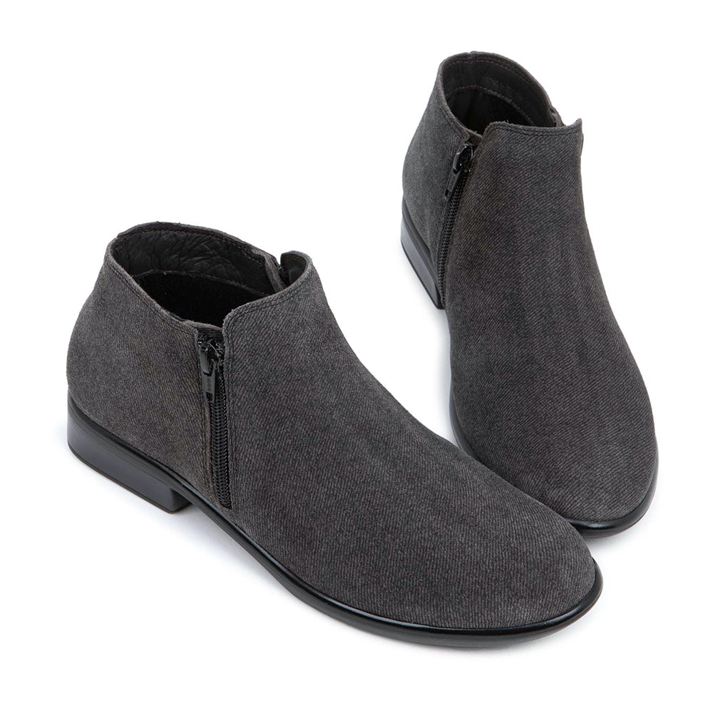Naot Helm Bootie (26030) Womens Shoes