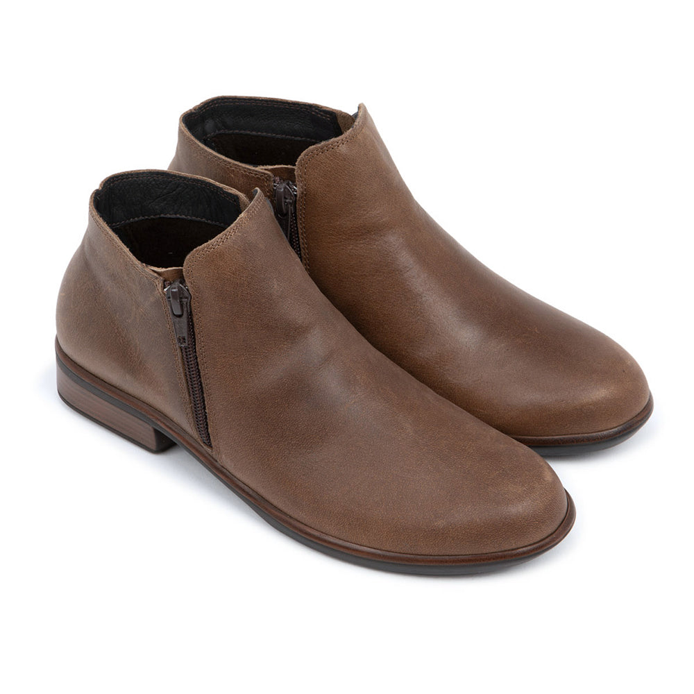 Naot Helm Bootie (26030) Womens Shoes