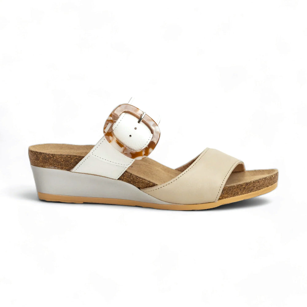 Naot Kingdom Wedge Sandal (5054) Womens Shoes Ivory/White