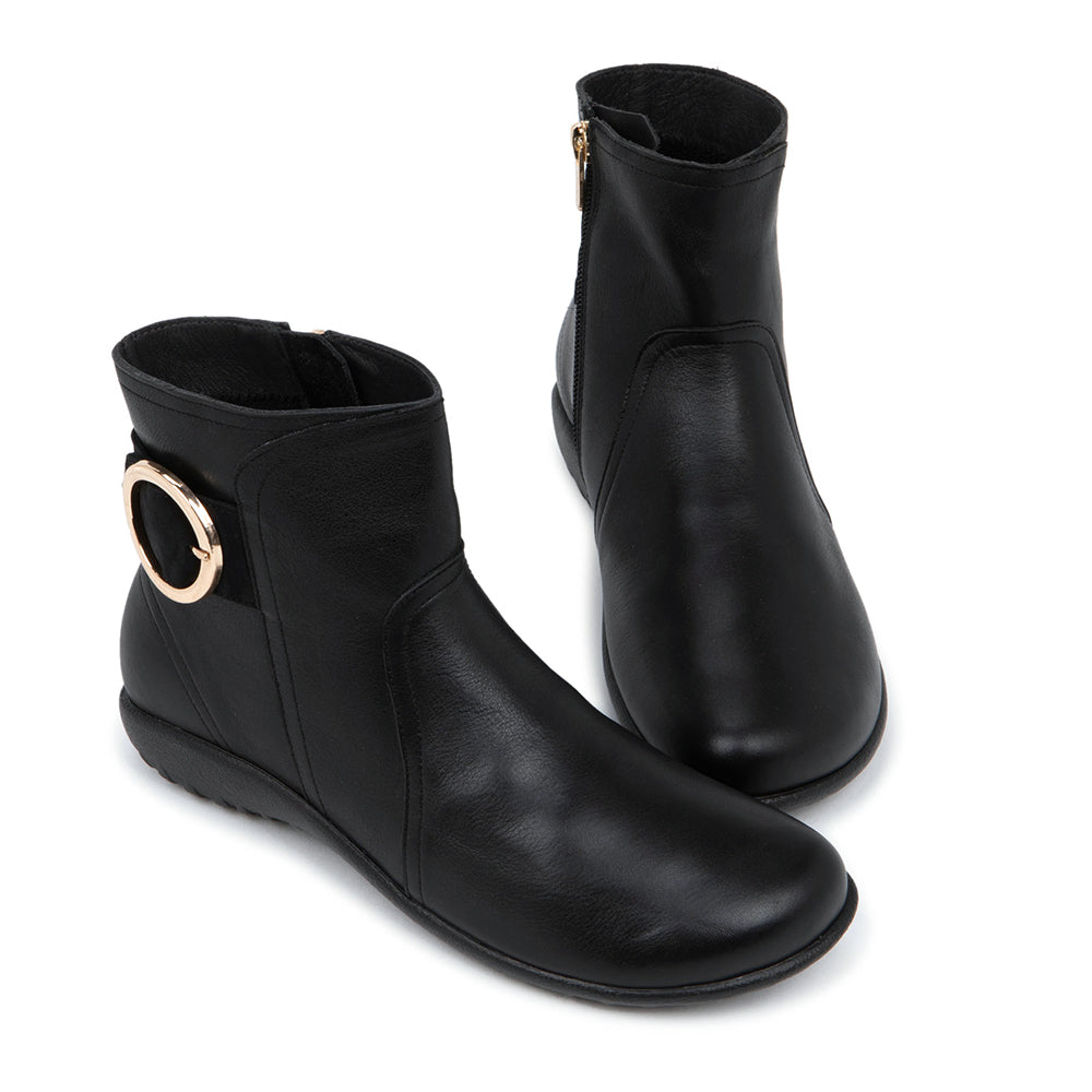 Naot Oamaru Leather Ankle Comfort Boot