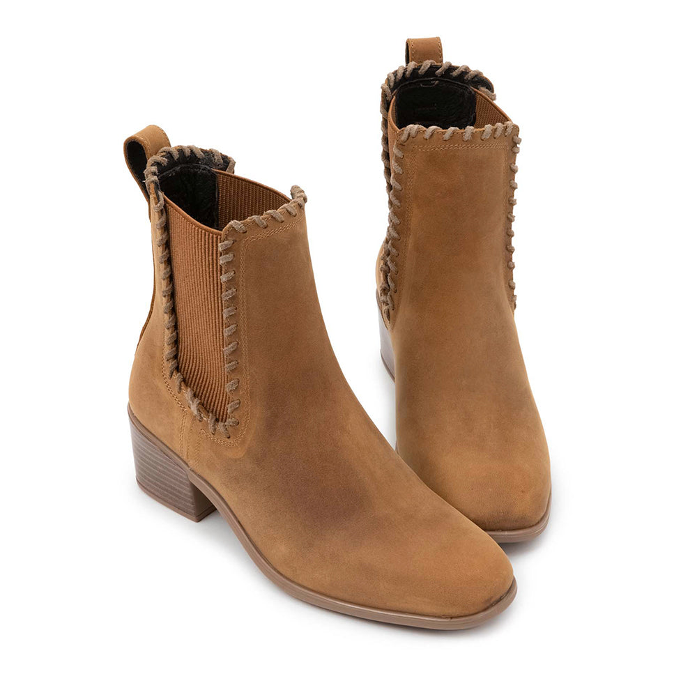 Naot Tradition Womens Shoes