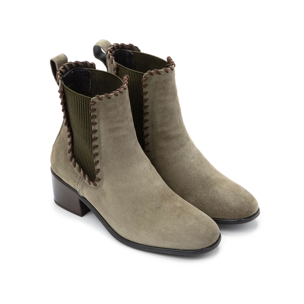 Naot Tradition Heeled Slip-On Chelsea Boot | Simons Shoes