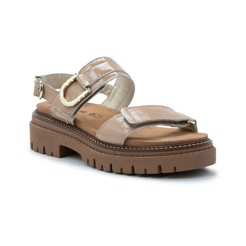 Naot Trinity Sandal Womens Shoes CAMEL CRINKLE PATENT