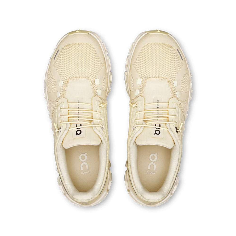 新品、未使用 On Cloud6 23cm Castor ivory On Running Cloud 6 Womens Comfort Walking Running Sneaker | Simons