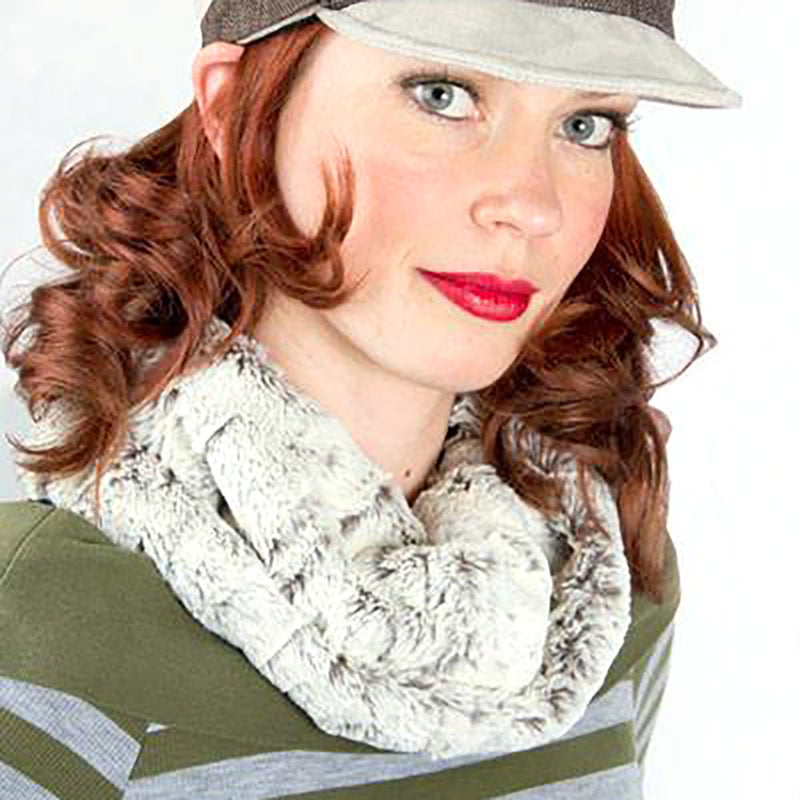 Pandemonium Luxury Faux Fur Neckwarmer | Simons Shoes