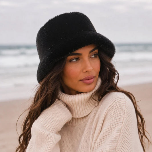 Pia Rossini Anya Hat Women's Clothing Black